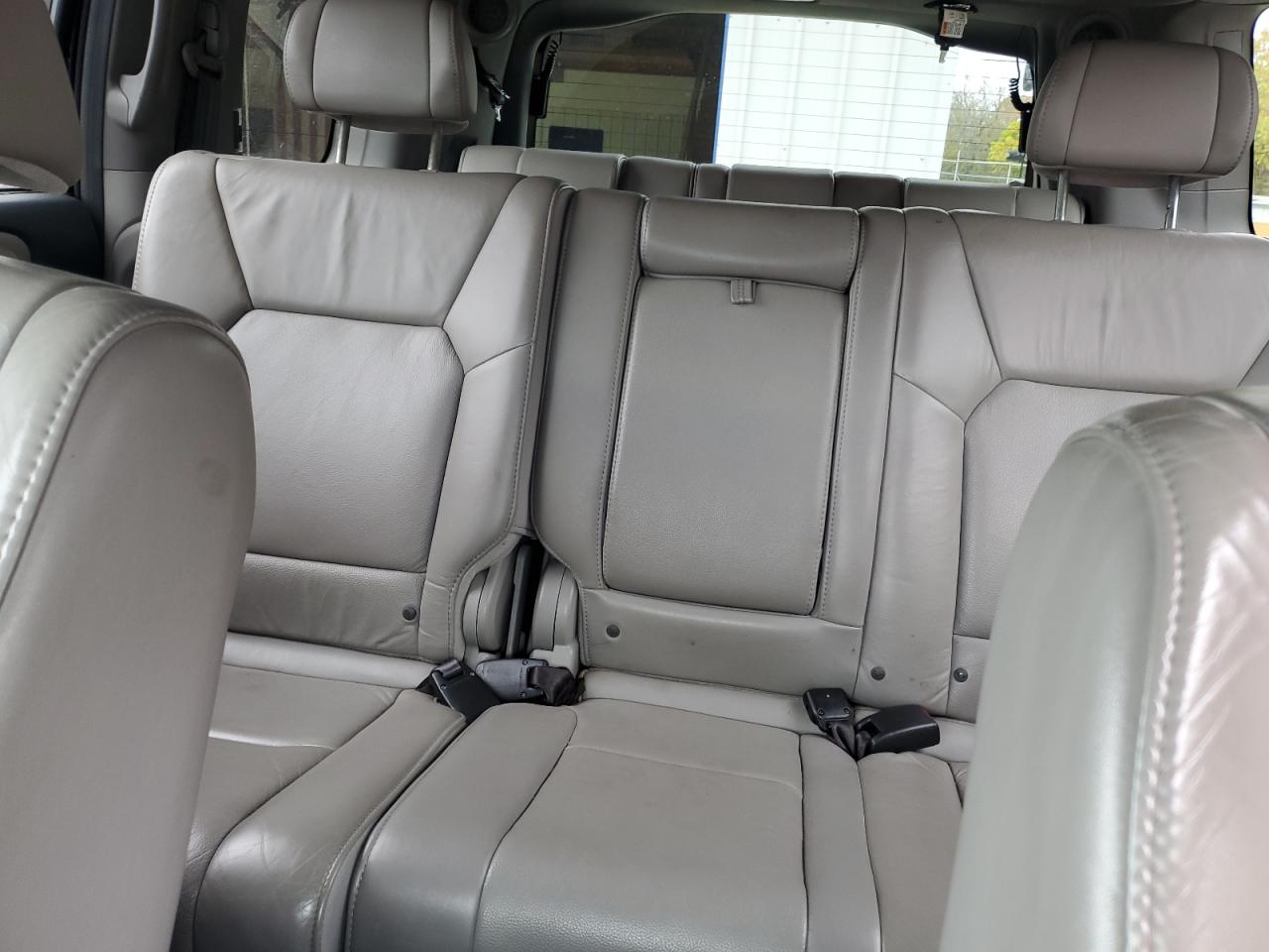 2011 Honda Pilot Touring VIN: 5FNYF4H95BB070948 Lot: 85711765