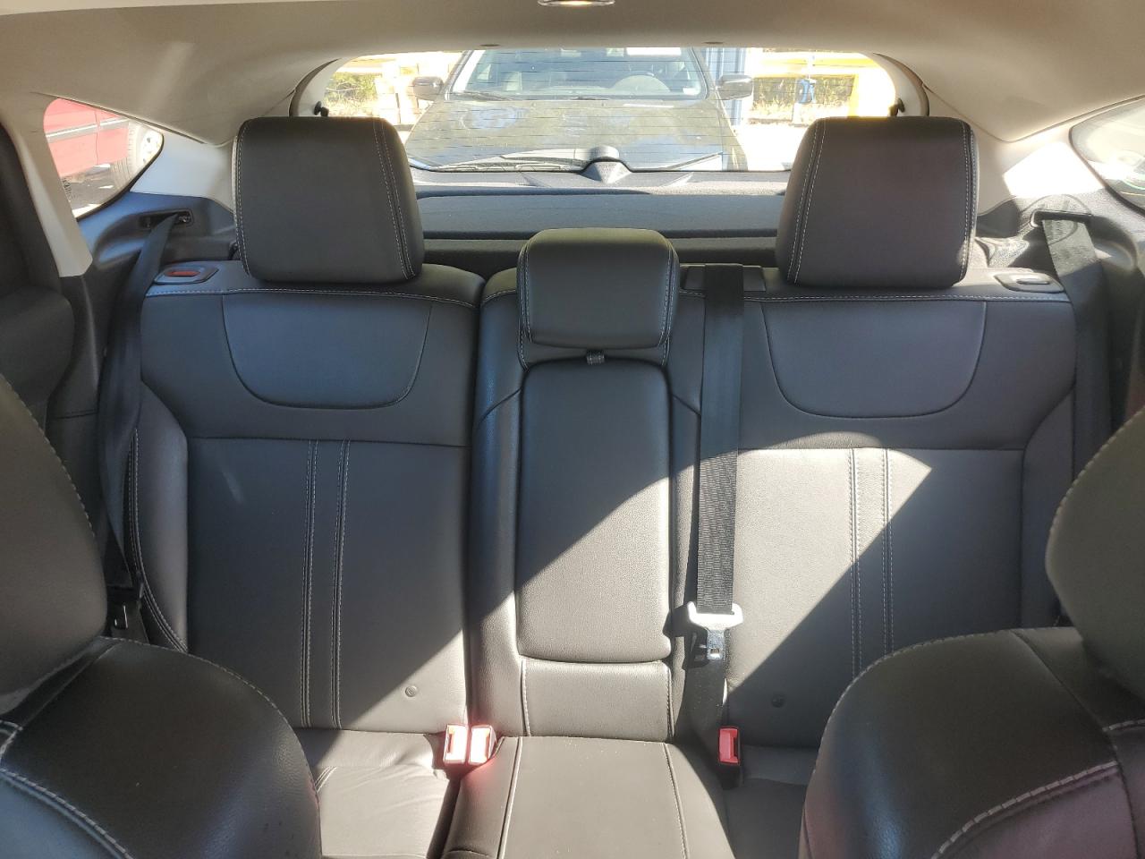 2014 Ford Focus Titanium VIN: 1FADP3N22EL209180 Lot: 82577545