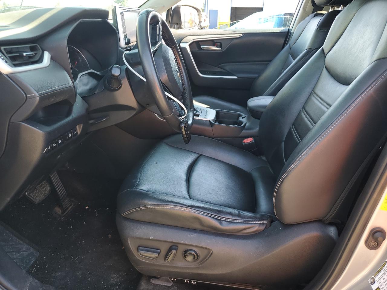 2021 Toyota Rav4 Xle Premium VIN: 2T3C1RFV5MC096681 Lot: 85204575