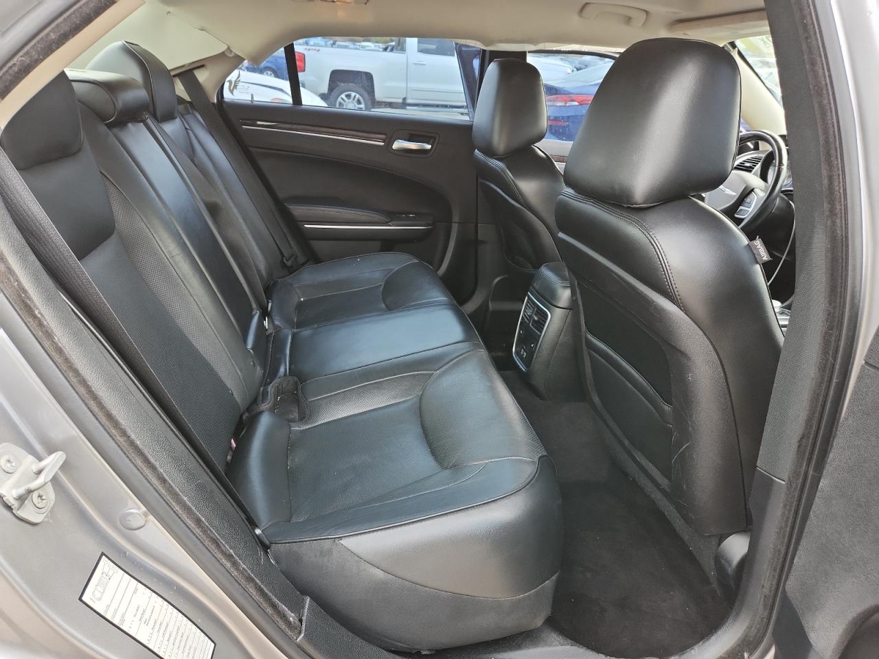 2018 Chrysler 300 Limited VIN: 2C3CCAEG7JH227560 Lot: 86312445