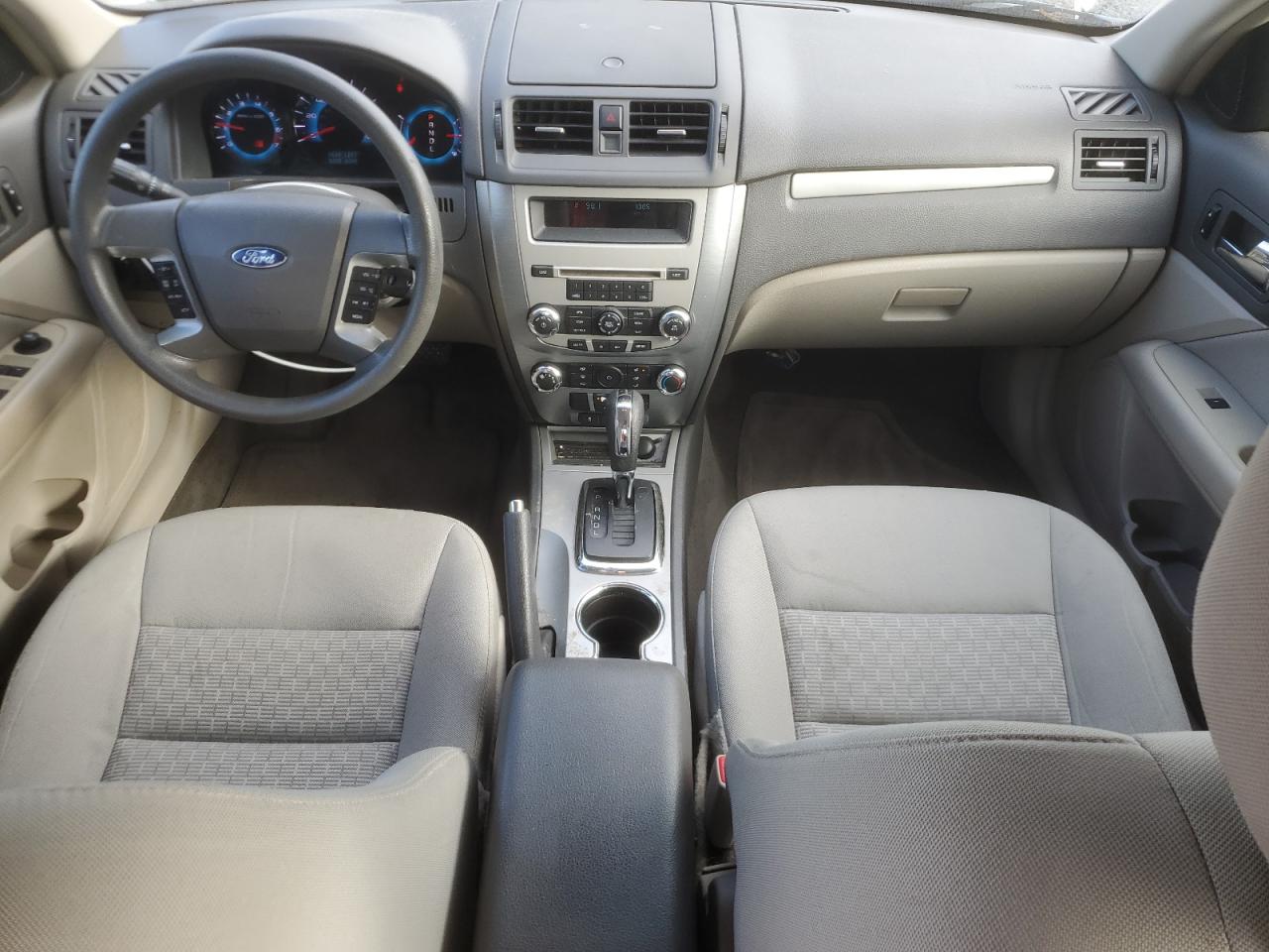 2010 Ford Fusion Se VIN: 3FAHP0HA3AR388165 Lot: 71813855