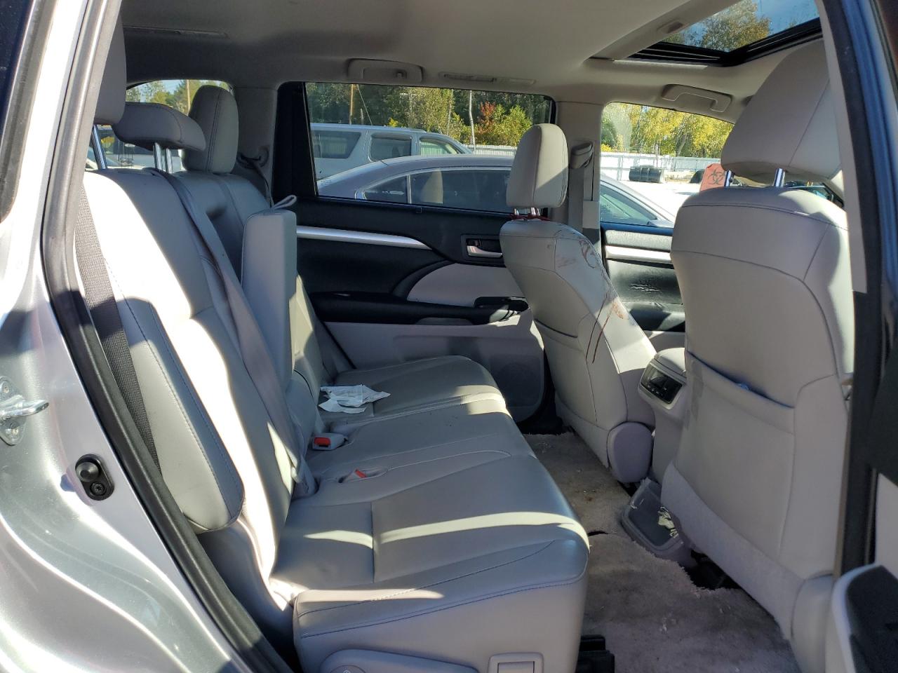 2015 Toyota Highlander Xle VIN: 5TDJKRFH4FS179729 Lot: 87042465