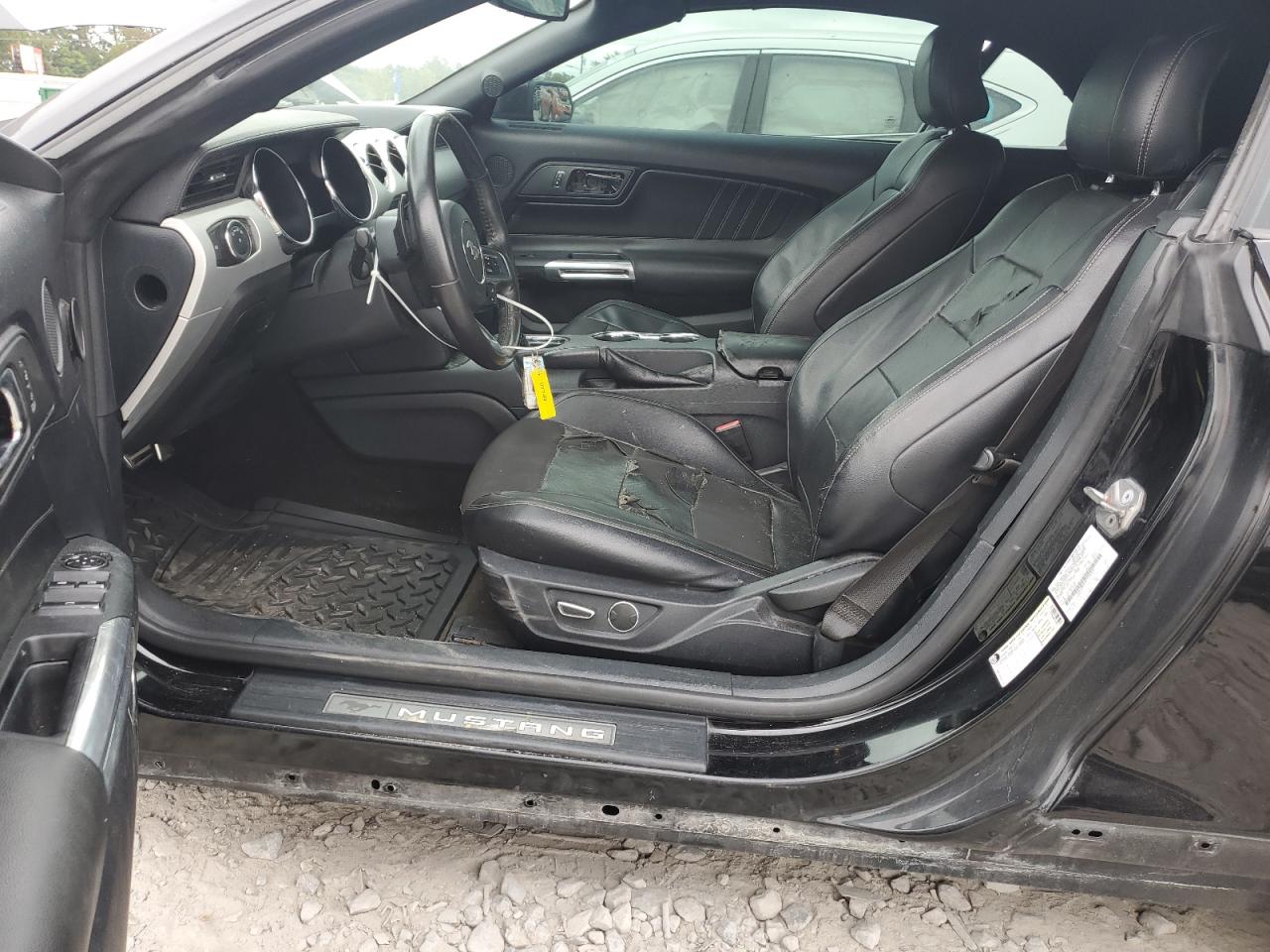 2015 Ford Mustang VIN: 1FATP8UH2F5359357 Lot: 82332605