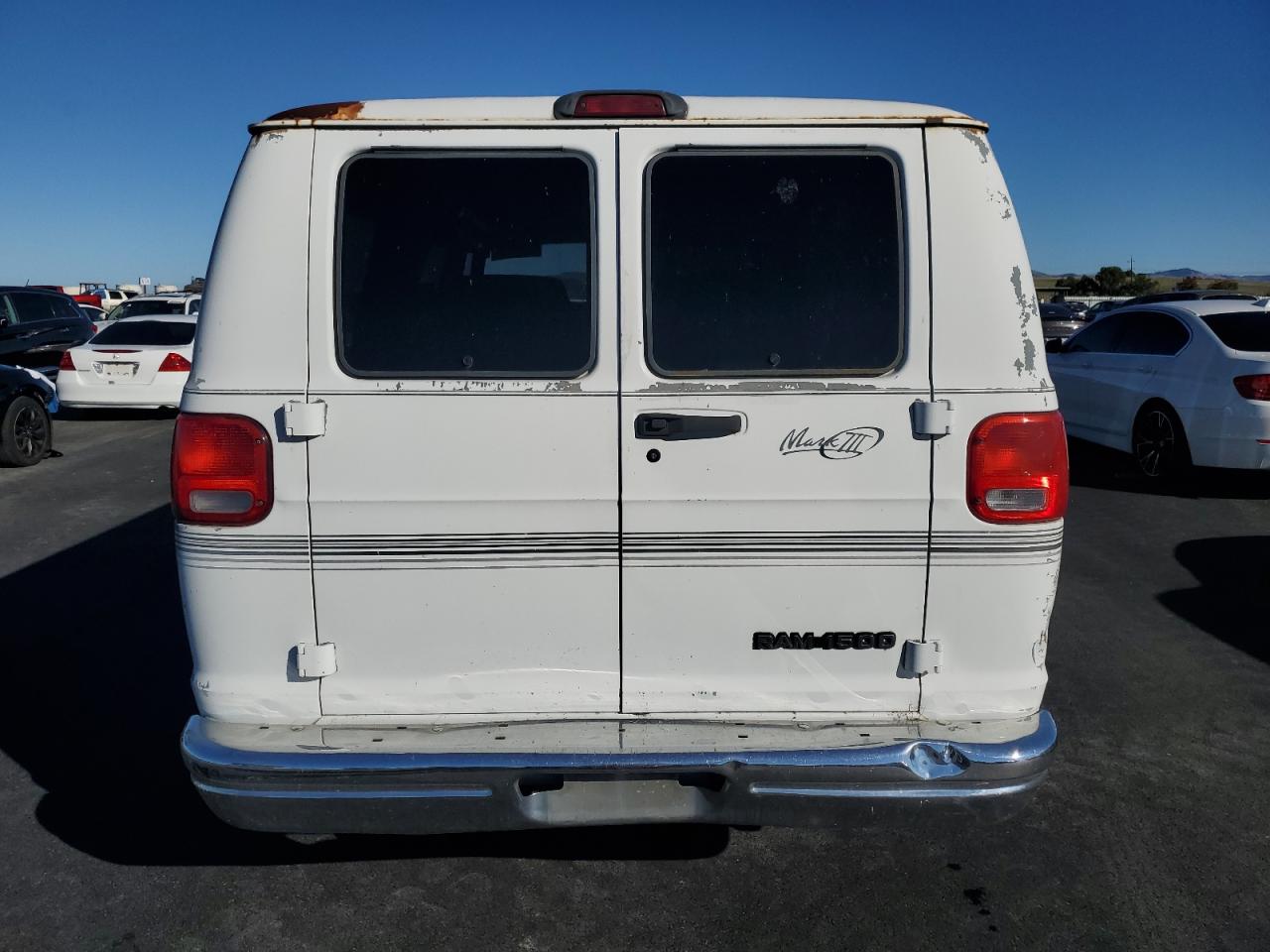 2000 Dodge Ram Van B1500 VIN: 2B6HB11Y6YK129382 Lot: 89992475
