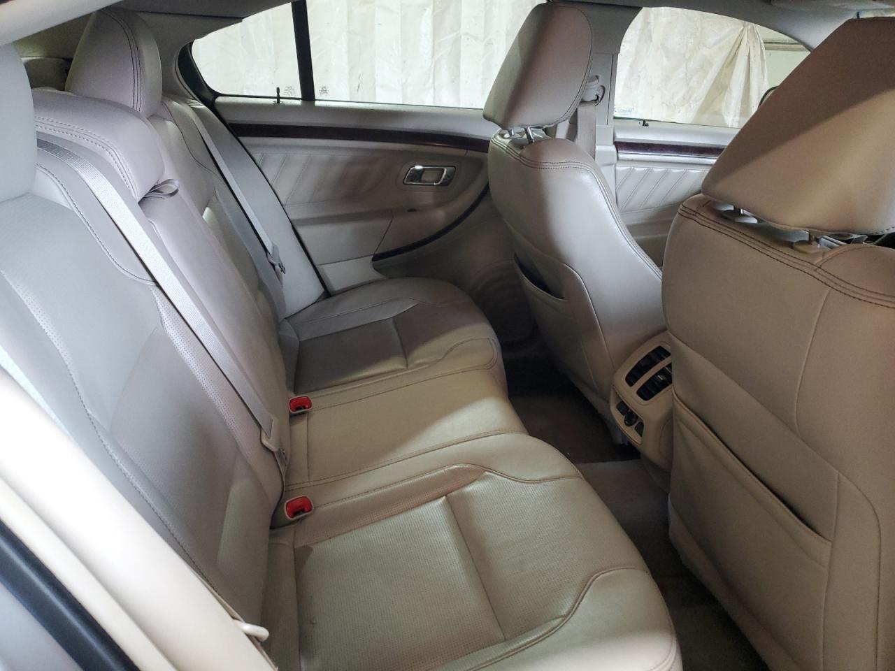 2010 Ford Taurus Limited VIN: 1FAHP2FW1AG130082 Lot: 89702275