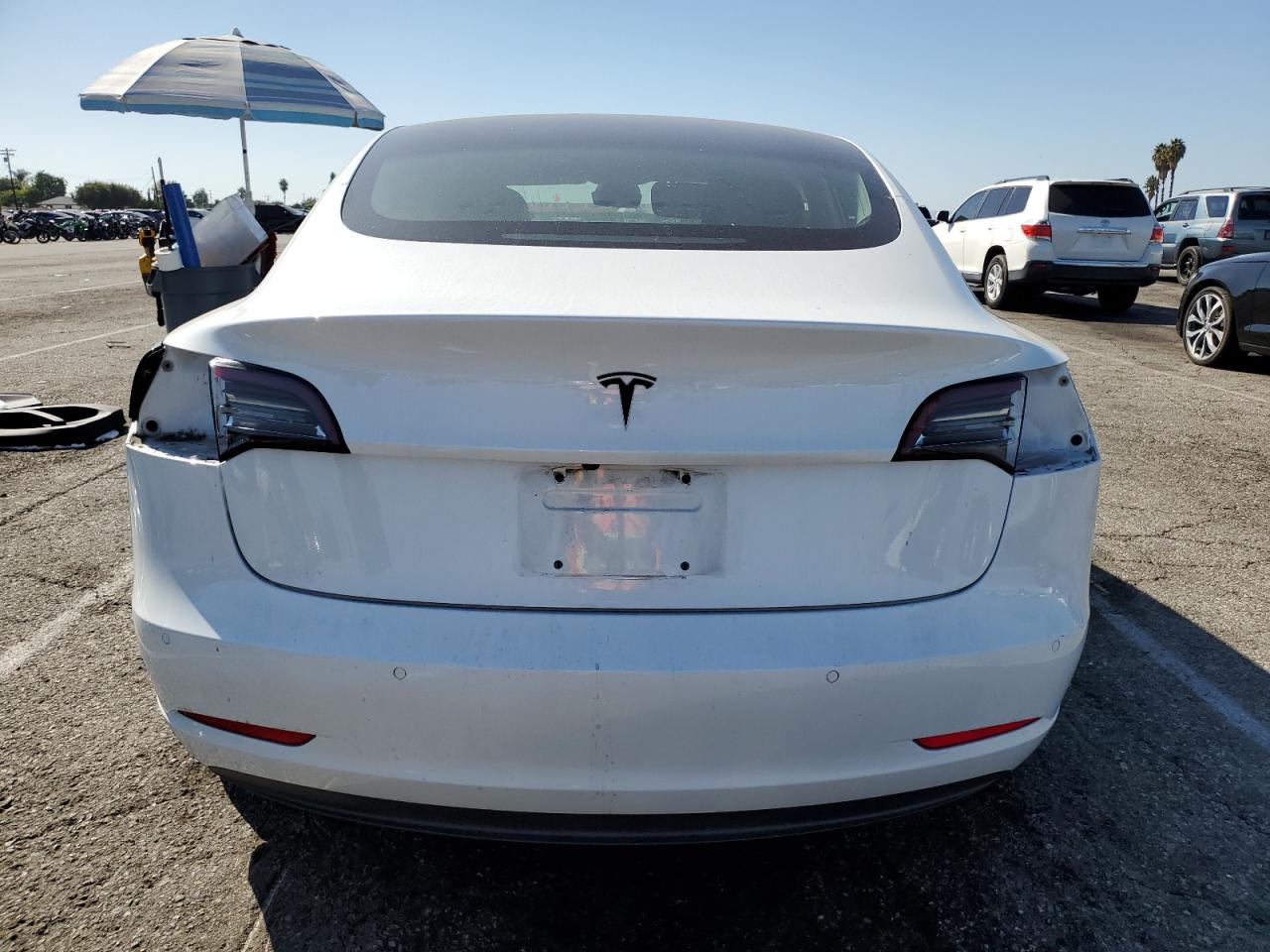 2018 Tesla Model 3 VIN: 5YJ3E1EA6JF126517 Lot: 84910145
