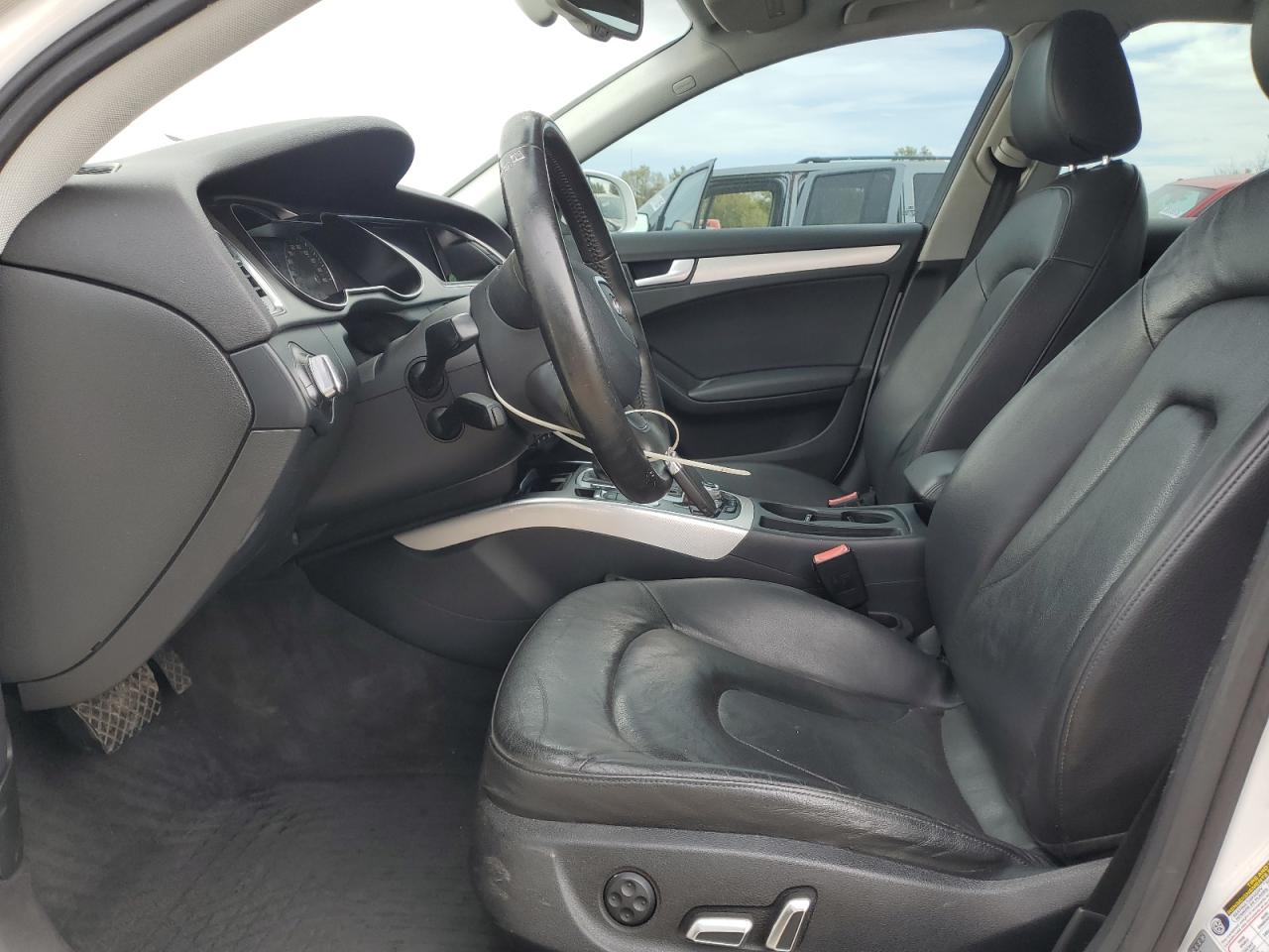 2013 Audi A4 Premium Plus VIN: WAUFFAFL0DN005642 Lot: 82359885