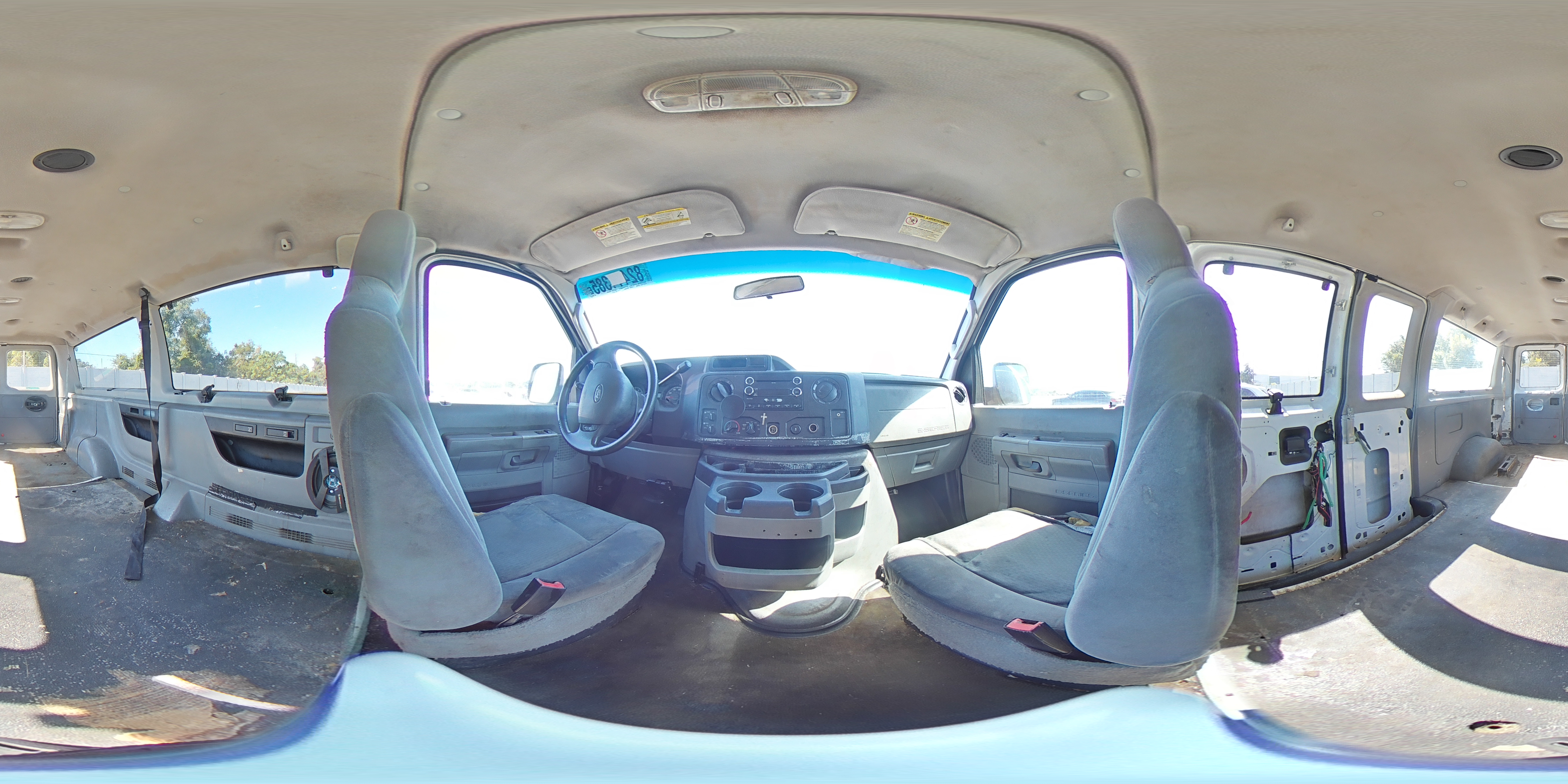 2009 Ford Econoline E350 Super Duty Wagon VIN: 1FBNE31L89DA55131 Lot: 82414385