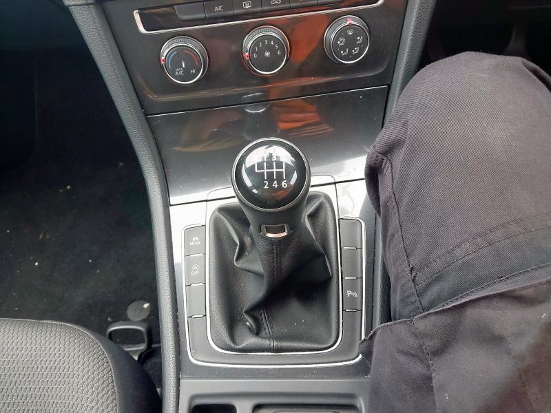 2017 VOLKSWAGEN GOLF SE NAVIGATION TSI BM 