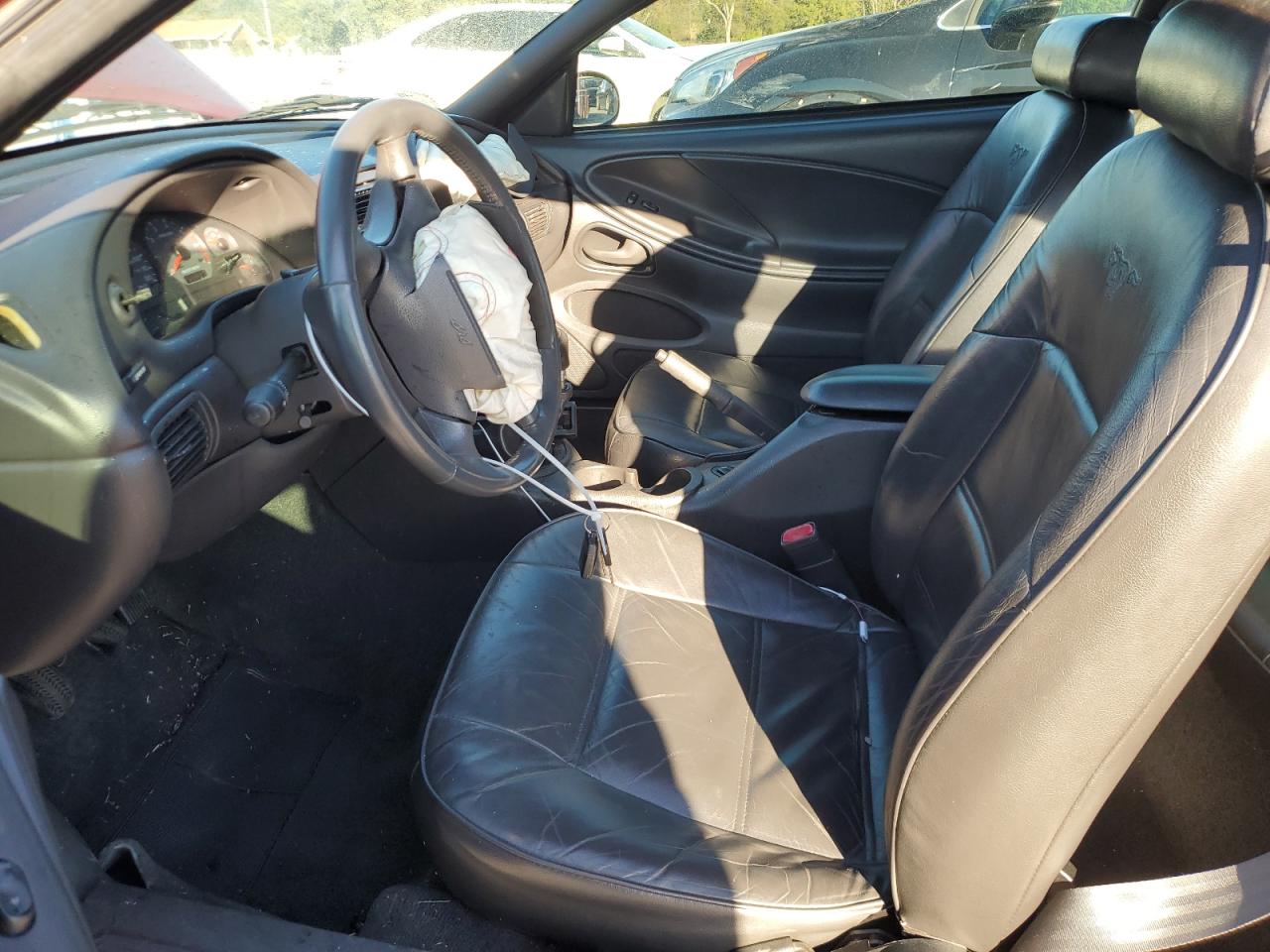 2000 Ford Mustang VIN: 1FAFP4041YF177235 Lot: 86672405