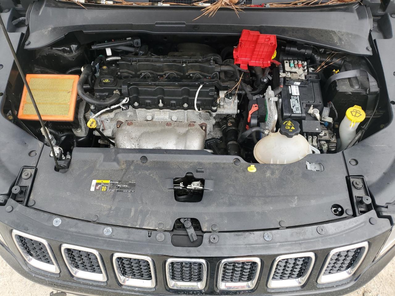 2019 Jeep Compass Latitude VIN: 3C4NJDBB9KT647351 Lot: 85496025