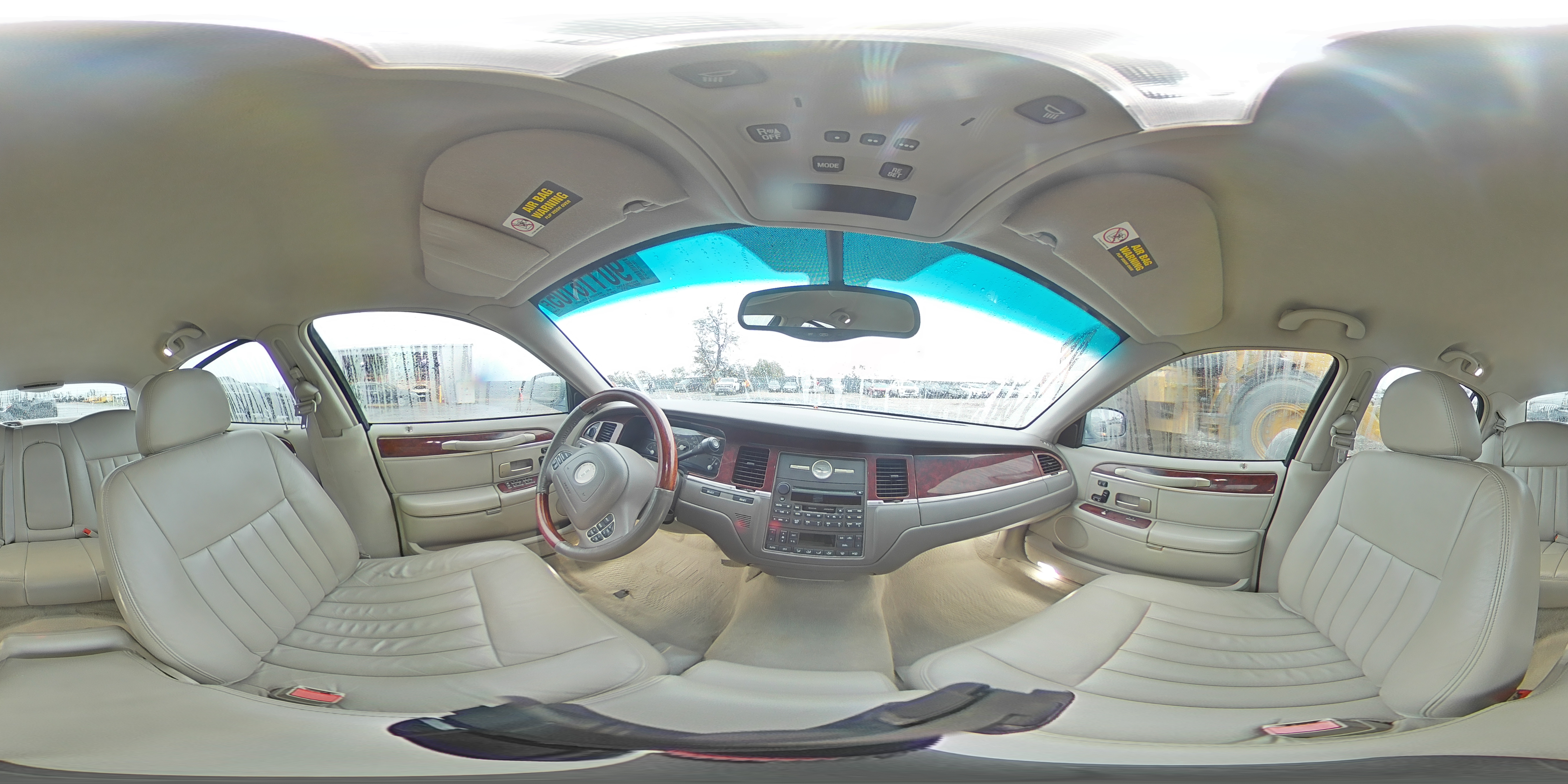 2003 Lincoln Town Car Signature VIN: 1LNHM82W73Y697448 Lot: 90116105