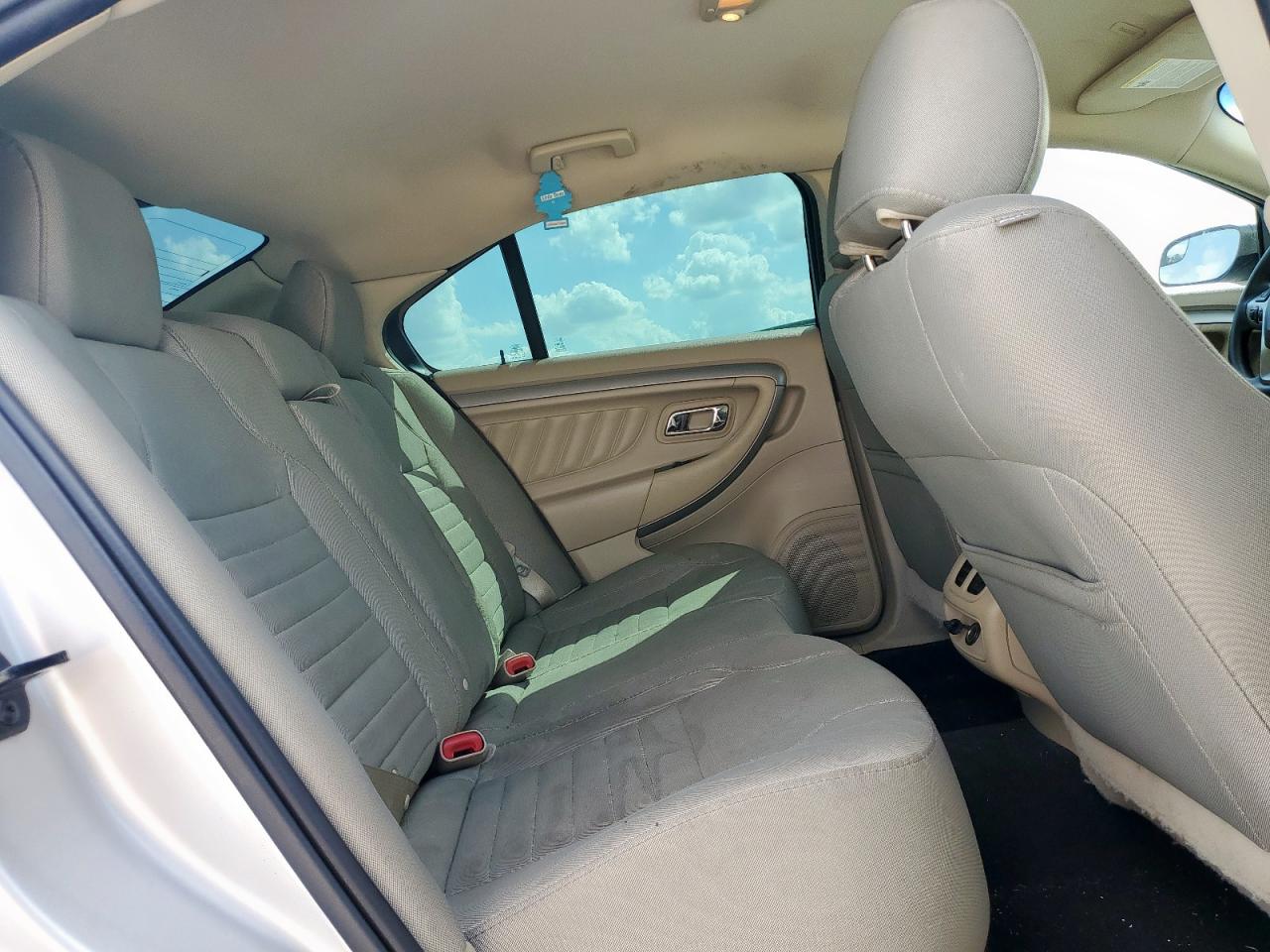 2019 Ford Taurus Se VIN: 1FAHP2D8XKG117448 Lot: 85357795