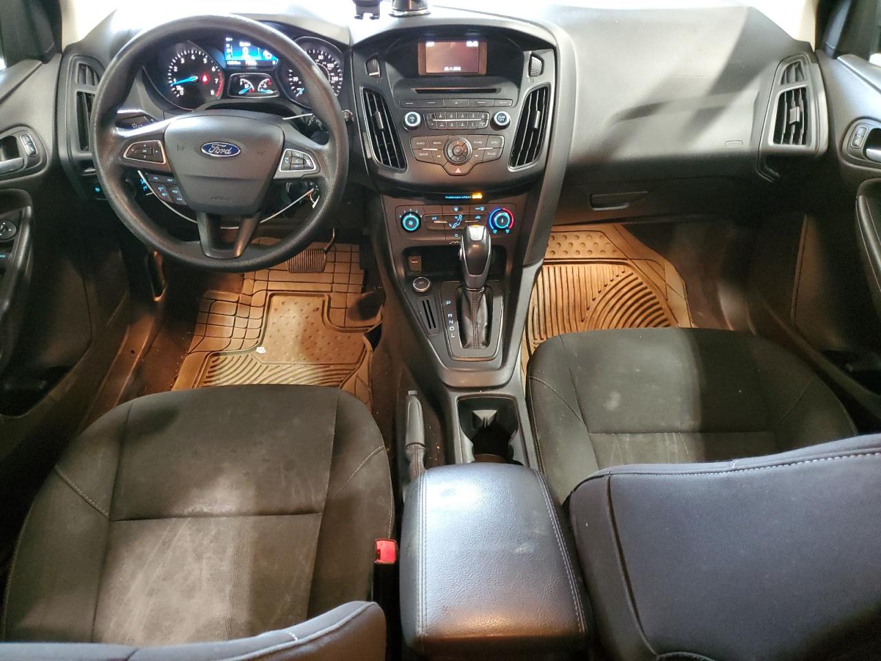 2015 Ford Focus Se VIN: 1FADP3K21FL319577 Lot: 85836025