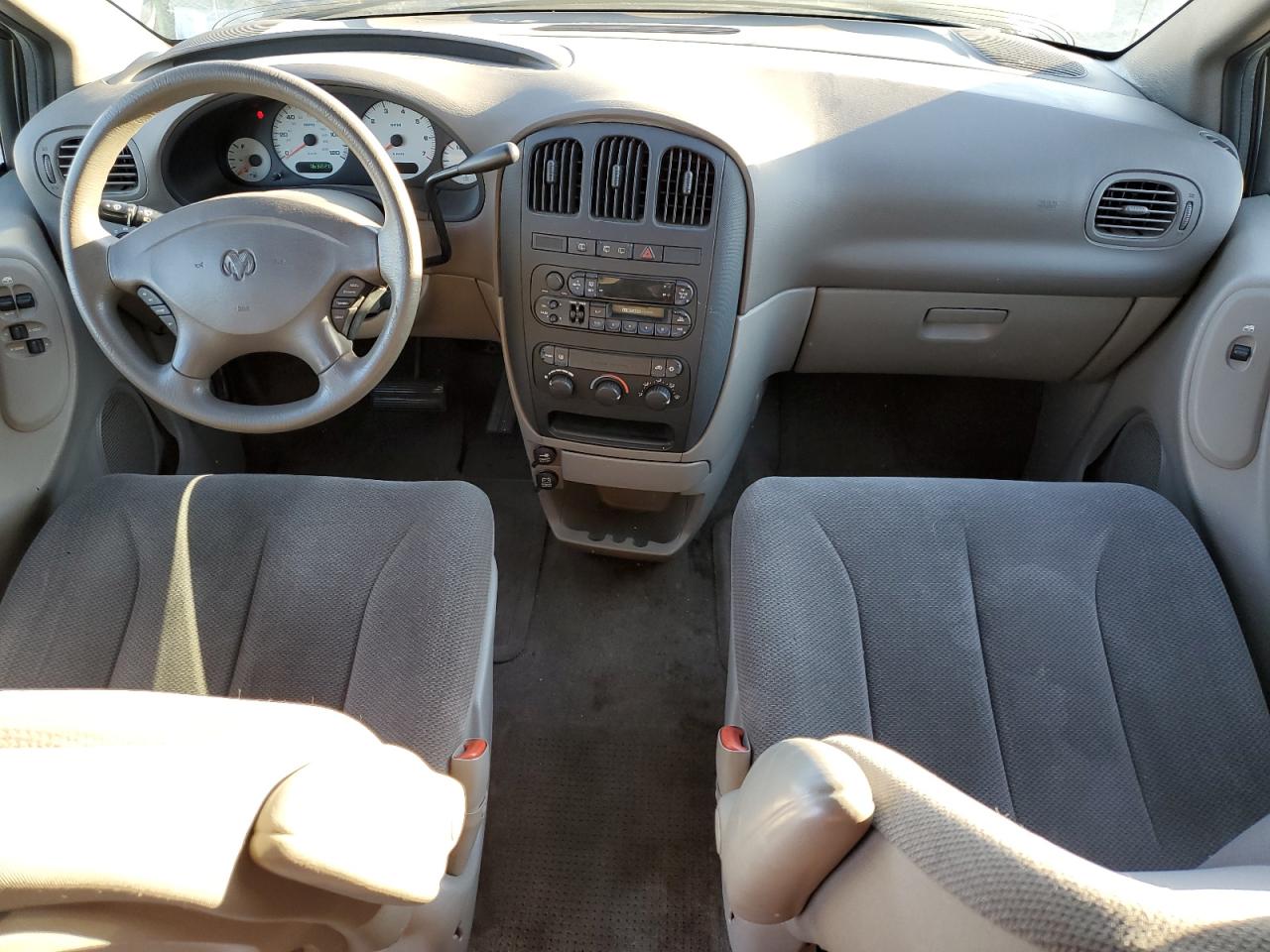 2001 Dodge Grand Caravan Se VIN: 1B8GP243X1B228437 Lot: 86856515