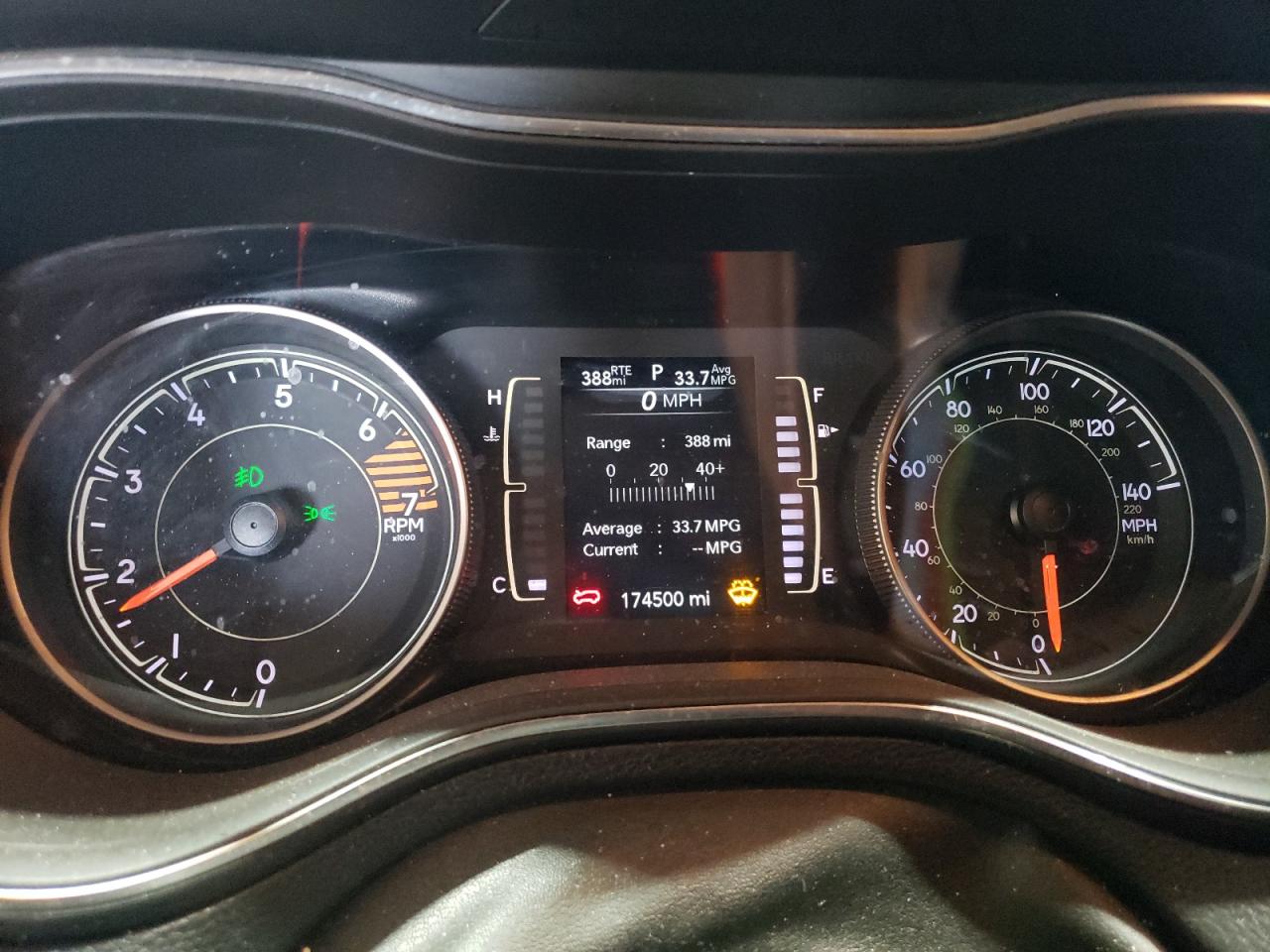 2019 Jeep Cherokee Latitude VIN: 1C4PJMCB3KD136909 Lot: 84958905