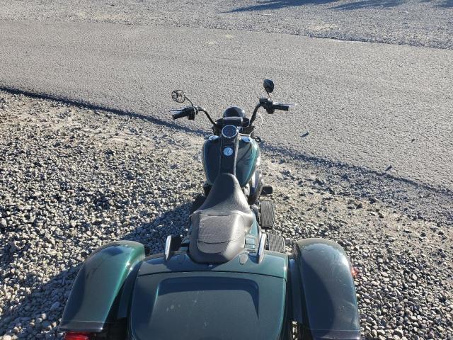  HARLEY-DAVIDSON FL 2024 Зеленый