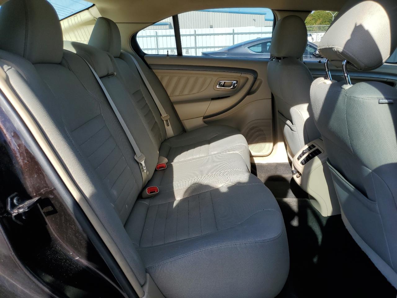 2014 Ford Taurus Se VIN: 1FAHP2D98EG129918 Lot: 82547695