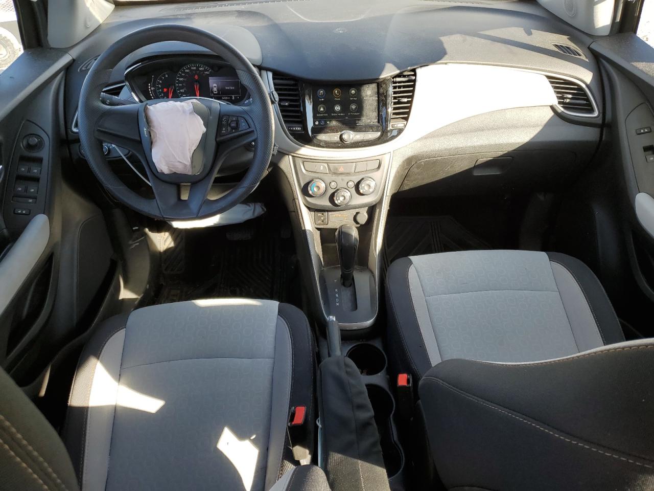 2019 Chevrolet Trax Ls VIN: 3GNCJNSB8KL110927 Lot: 86495925