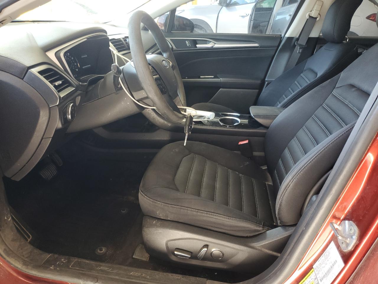 2014 Ford Fusion Se VIN: 3FA6P0HD9ER131521 Lot: 85318455