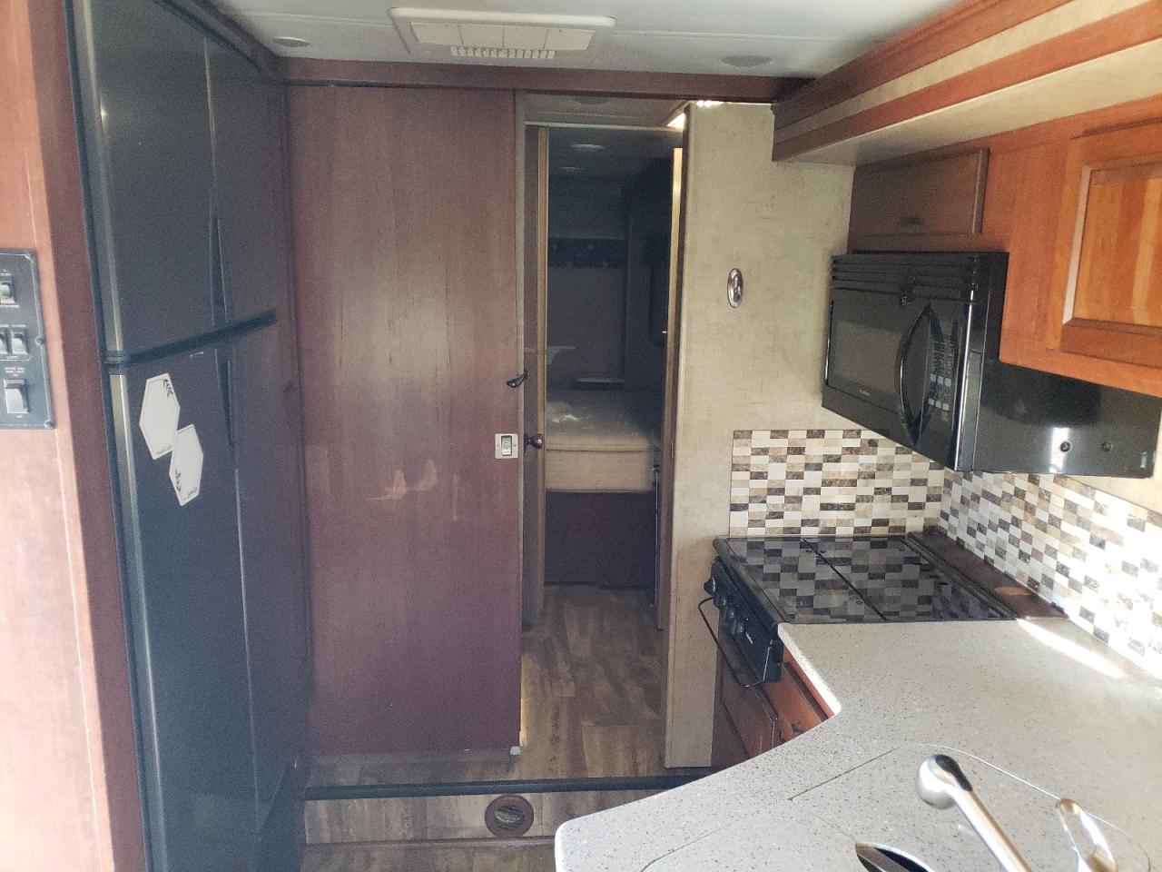 2016 Ford Econoline E450 Super Duty Cutaway Van VIN: 1FDXE4FS6GDC06714 Lot: 84256905