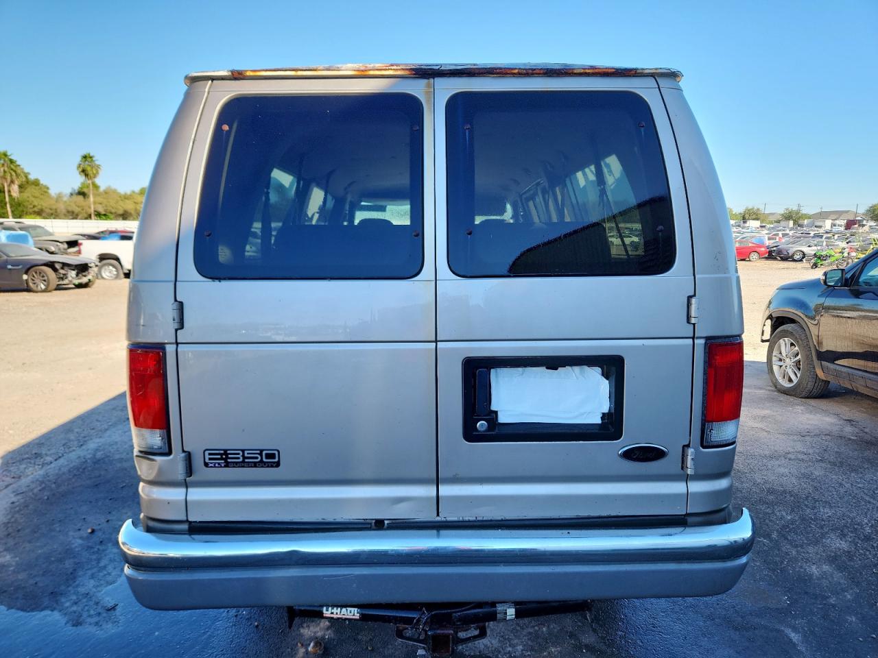 2001 Ford Econoline E350 Super Duty Wagon VIN: 1FBSS31L11HB42071 Lot: 90839215