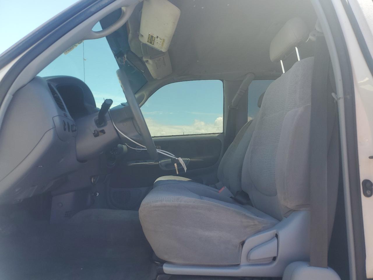 2001 Toyota Tundra Access Cab Limited VIN: 5TBRT38111S133127 Lot: 85150335