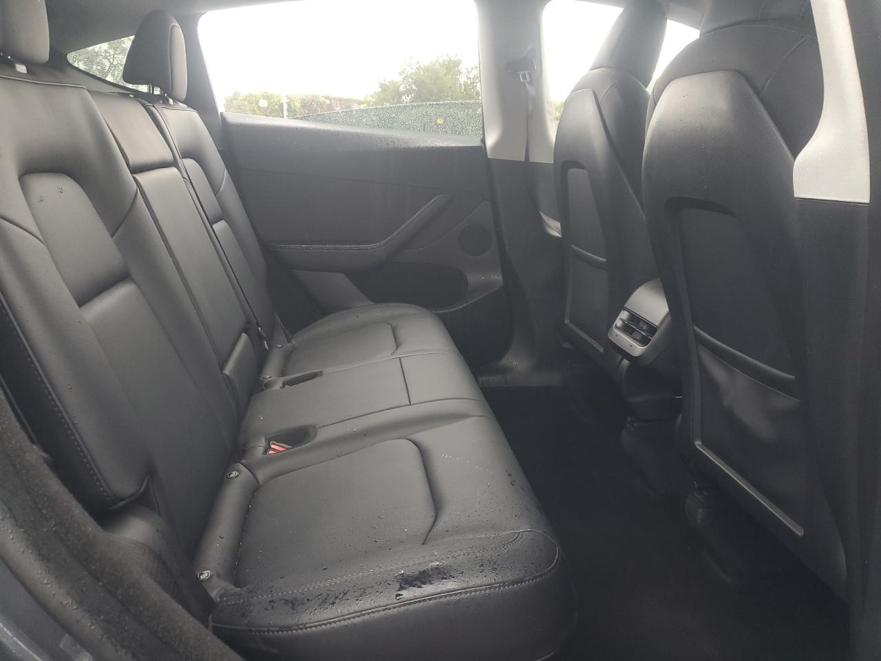 2022 Tesla Model Y VIN: 7SAYGDEE4NF559377 Lot: 84427275