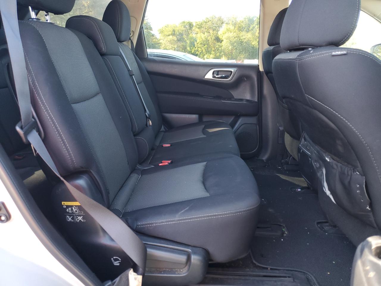 2017 Nissan Pathfinder S VIN: 5N1DR2MM1HC911038 Lot: 82370145