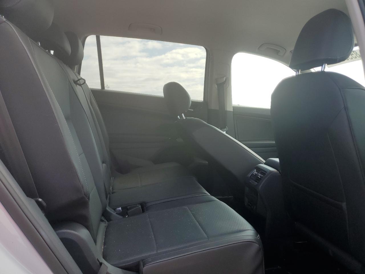 2018 Volkswagen Tiguan Se VIN: 3VV3B7AX3JM016575 Lot: 85336215