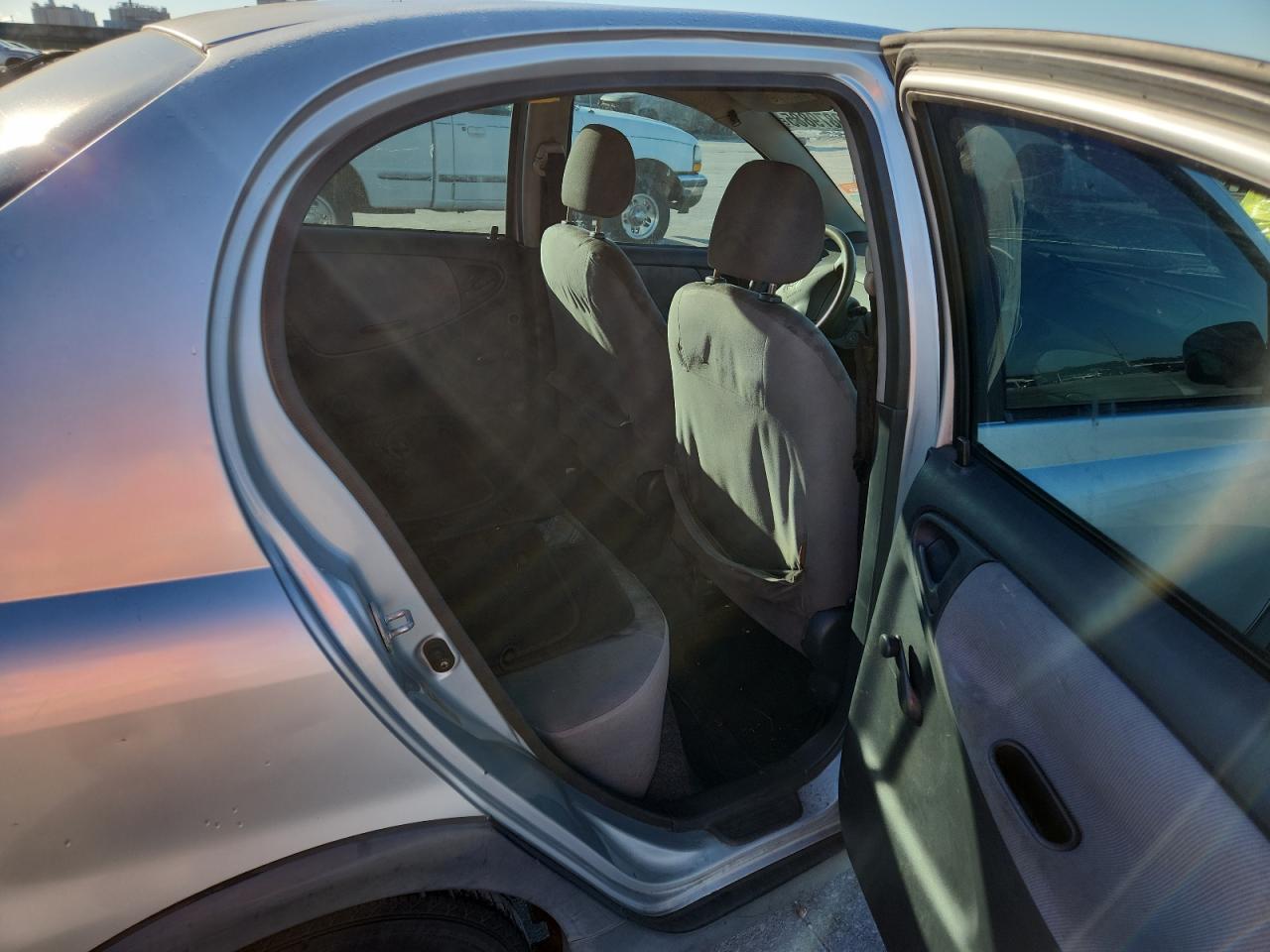 2001 Toyota Echo VIN: JTDBT123210188423 Lot: 90879885