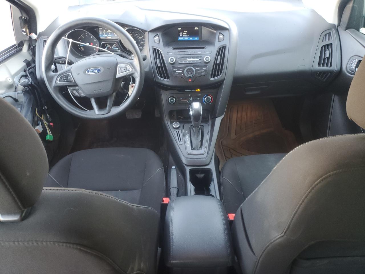 2015 Ford Focus Se VIN: 1FADP3F27FL373640 Lot: 81946035