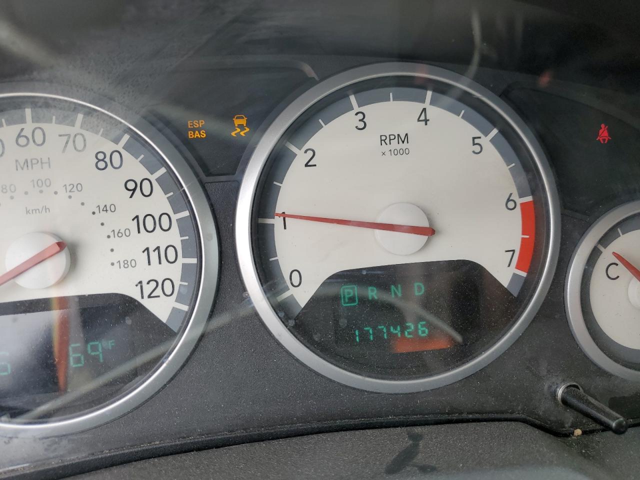 2010 Dodge Grand Caravan Sxt VIN: 2D4RN5D18AR118509 Lot: 90336135