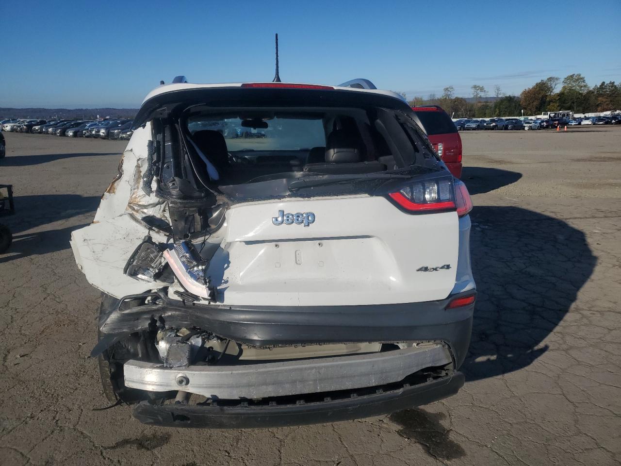 2019 Jeep Cherokee Latitude Plus VIN: 1C4PJMLB7KD104870 Lot: 87245955