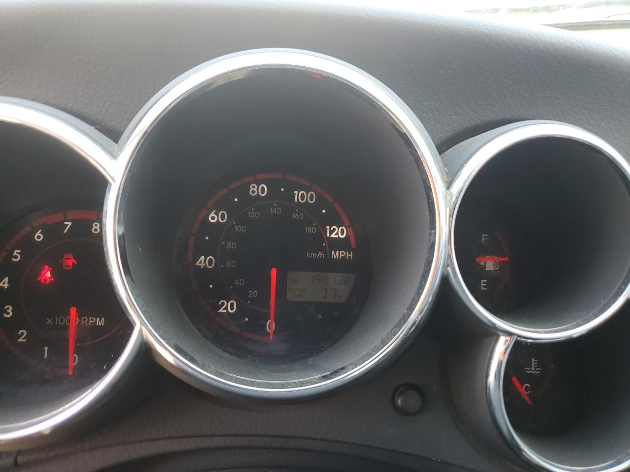 2005 Toyota Corolla Matrix Xr VIN: 2T1KR32E05C552622 Lot: 82207525