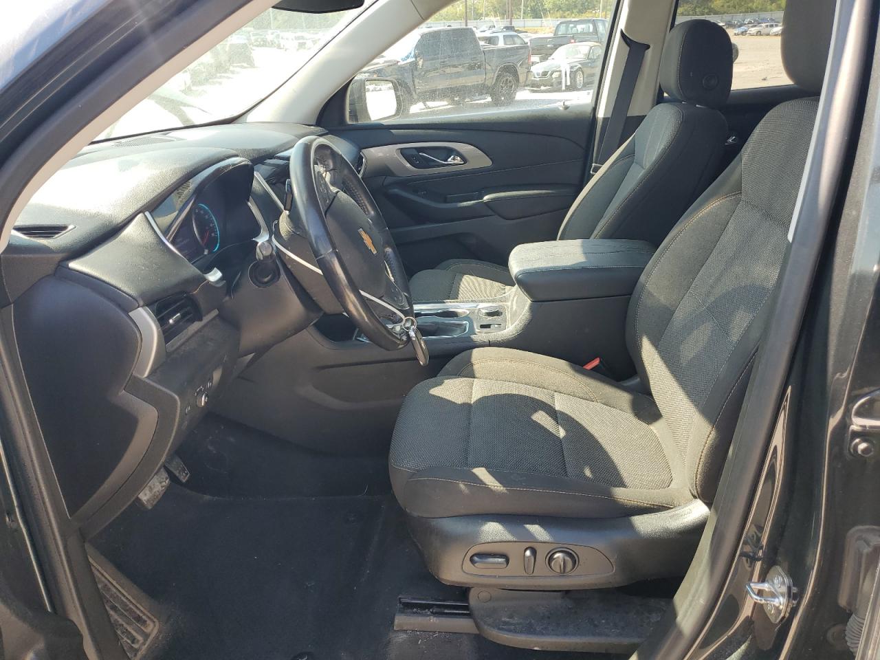 2021 Chevrolet Traverse Lt VIN: 1GNEVGKW0MJ240660 Lot: 84882065