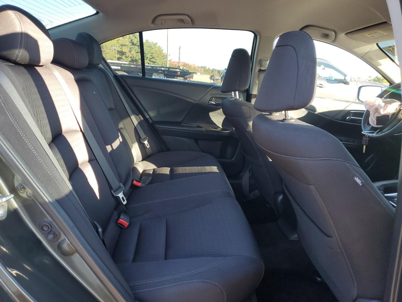 2015 Honda Accord Sport VIN: 1HGCR2F52FA110439 Lot: 81932445