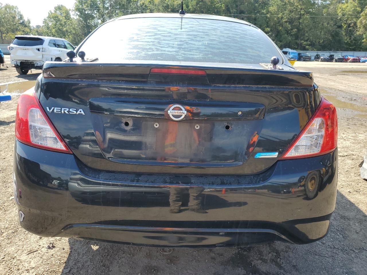 2015 Nissan Versa S VIN: 3N1CN7AP5FL944331 Lot: 85327915