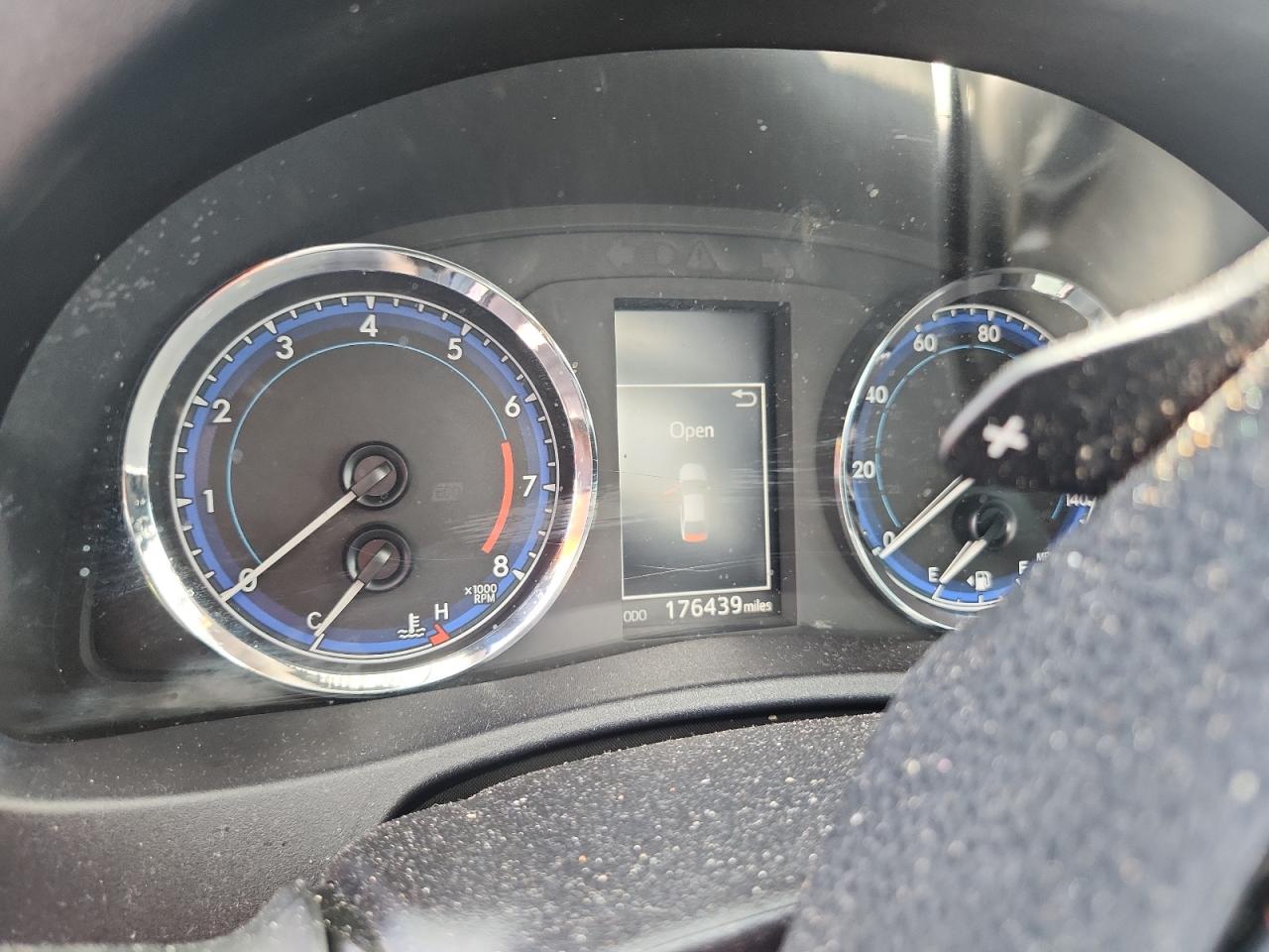 2017 Toyota Corolla L VIN: 2T1BURHEXHC847496 Lot: 84780135