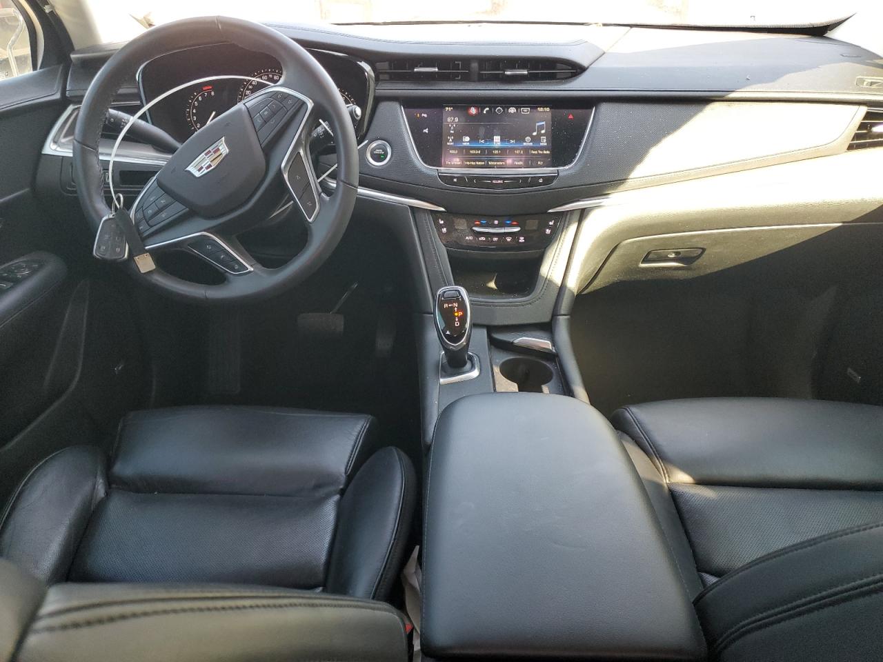 2017 Cadillac Xt5 Premium Luxury VIN: 1GYKNCRS8HZ301780 Lot: 82321295