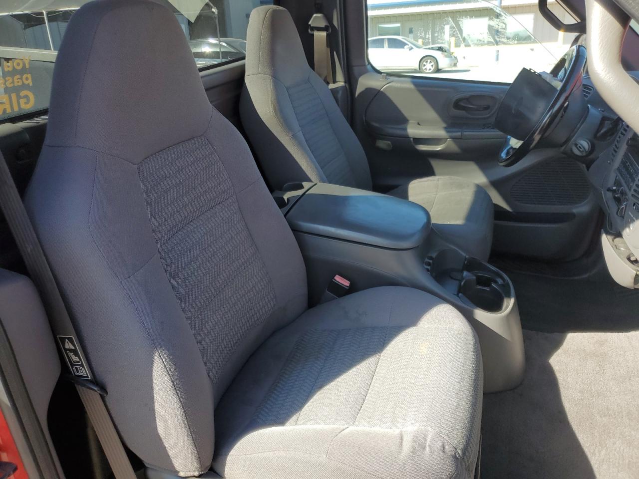 2002 Ford F150 VIN: 2FTRF07232CA17576 Lot: 84443285