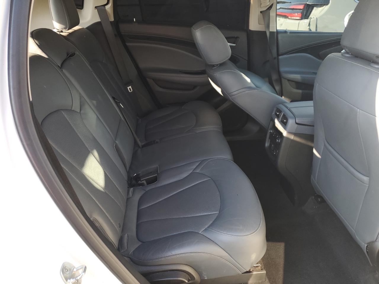 2020 Buick Envision Essence VIN: LRBFXCSA7LD088246 Lot: 87220585