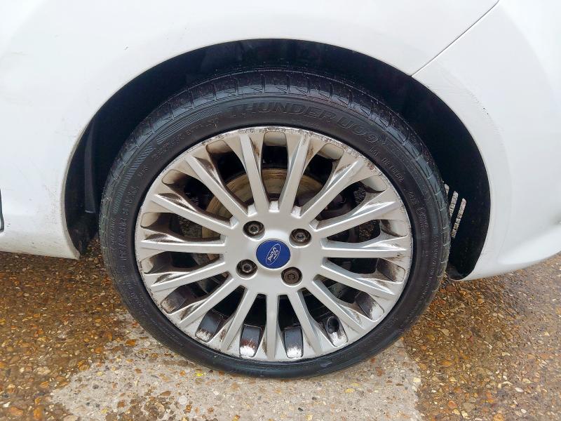 2011 FORD FIESTA TITANIUM 