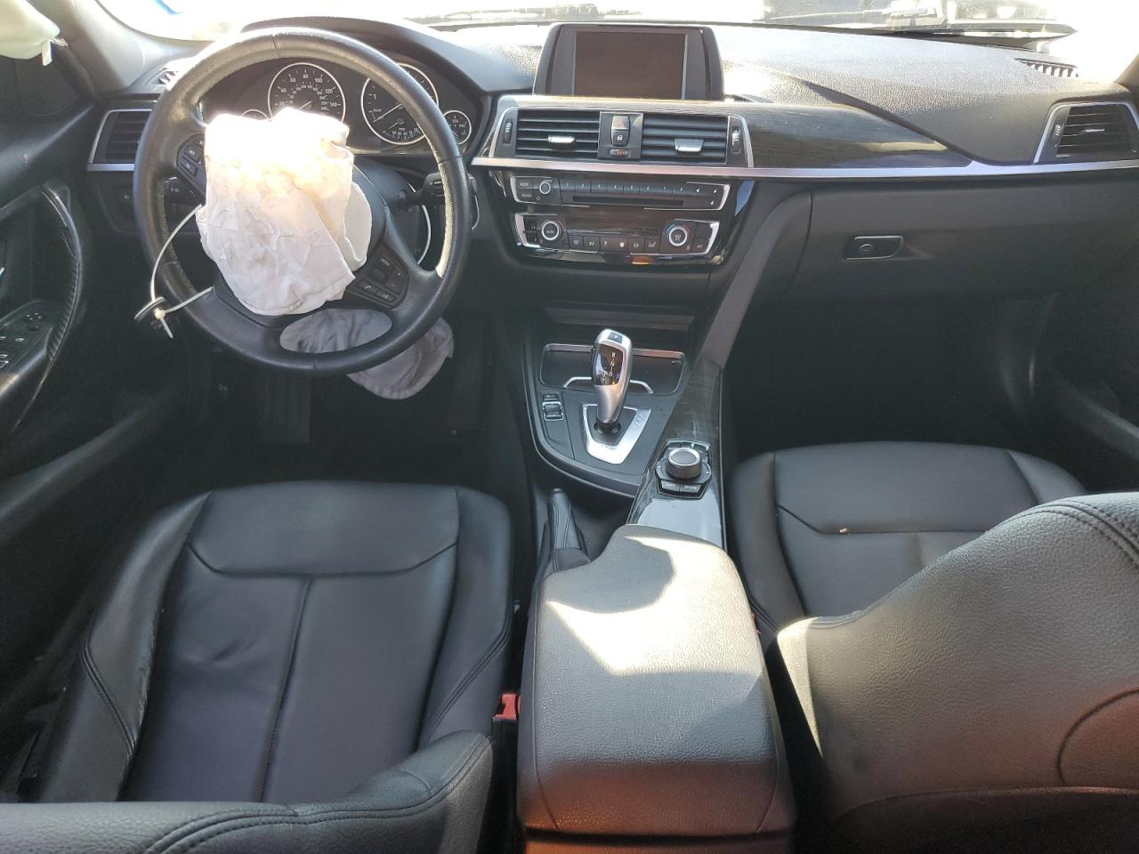 2016 BMW 320 I VIN: WBA8E1G55GNT38418 Lot: 82648735