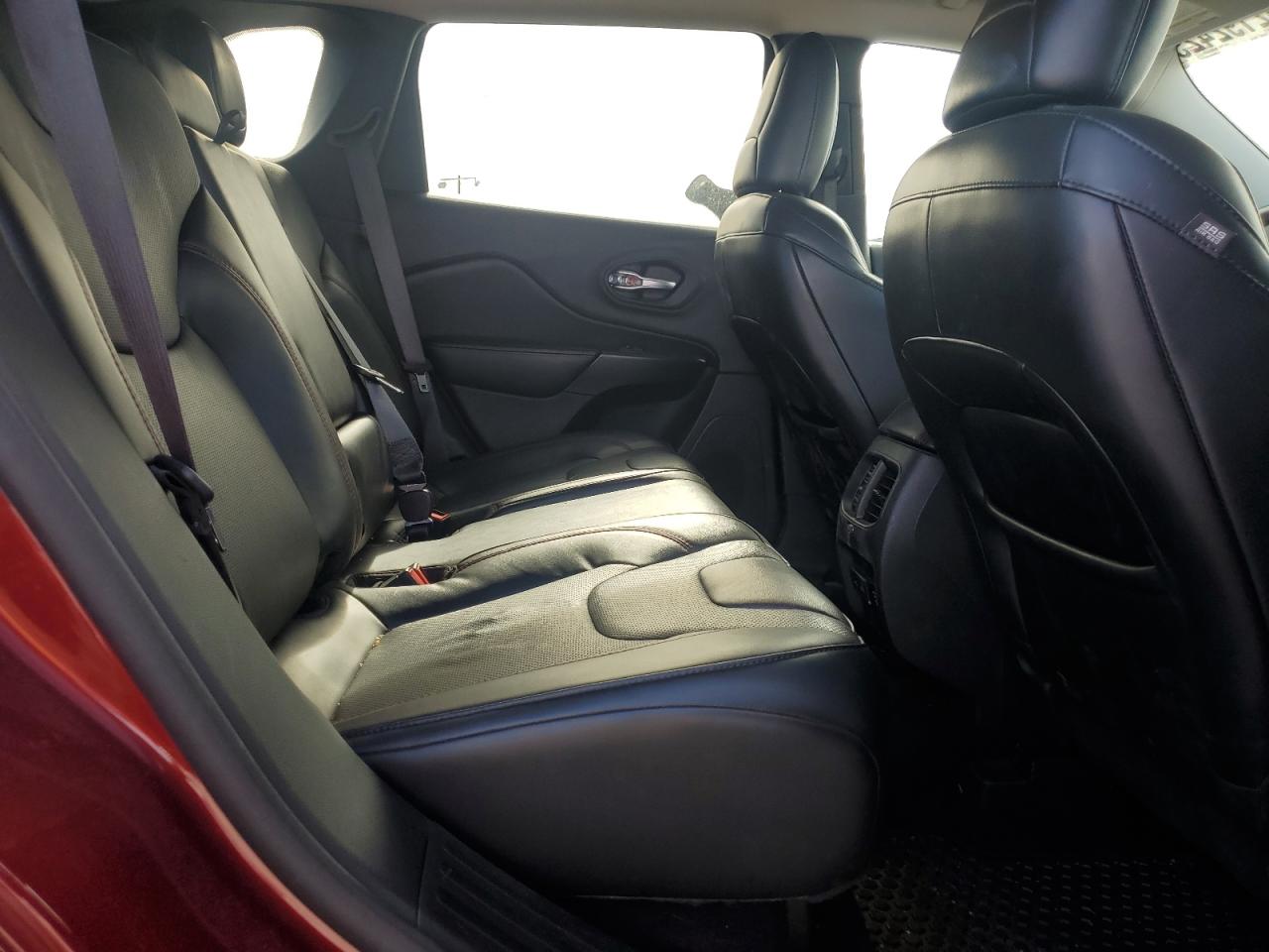 2020 Jeep Cherokee Trailhawk VIN: 1C4PJMBN2LD549398 Lot: 82192425