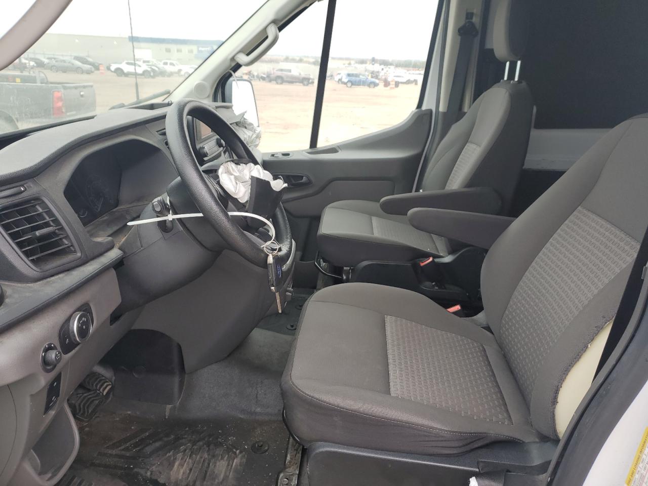 2023 Ford Transit 250 Delivery Van VIN: 1FTBR1C86PKA33976 Lot: 90230385