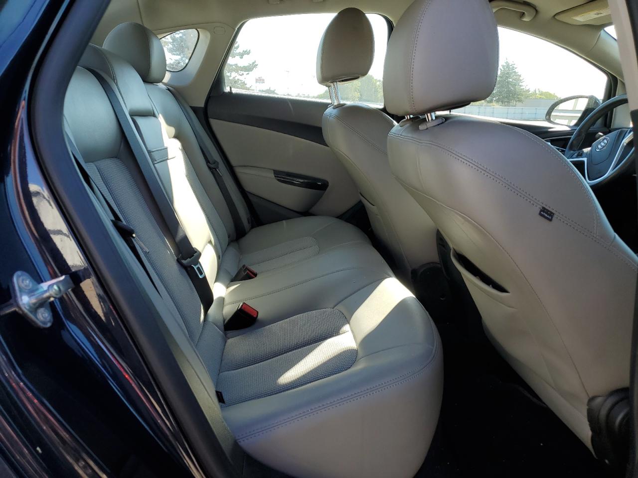 2015 Buick Verano Convenience VIN: 1G4PR5SK2F4213075 Lot: 82388355