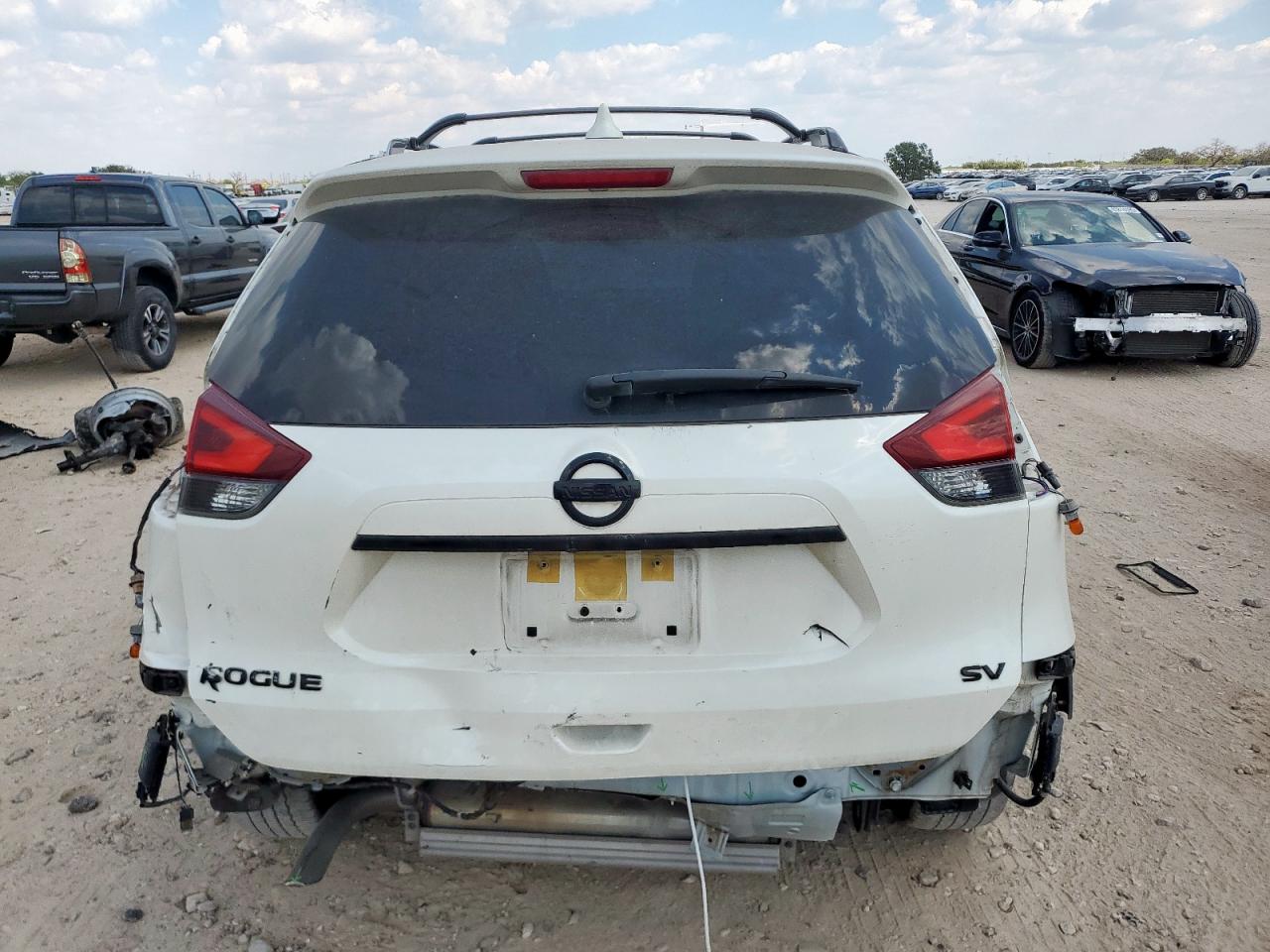 2019 Nissan Rogue S VIN: JN8AT2MT2KW500872 Lot: 81924145