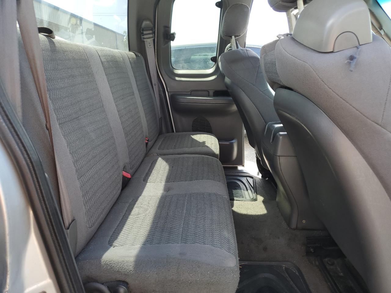 2002 Ford F150 VIN: 1FTRX17W82NB59499 Lot: 85295365