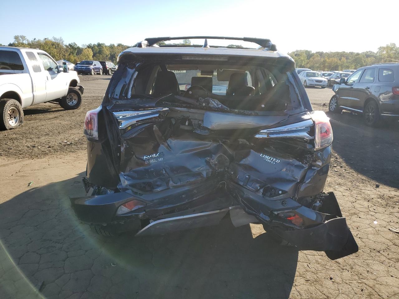 2018 Toyota Rav4 Limited VIN: JTMDFREV8JJ195558 Lot: 84721685